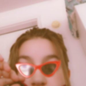 Meet your Posher, Makayla